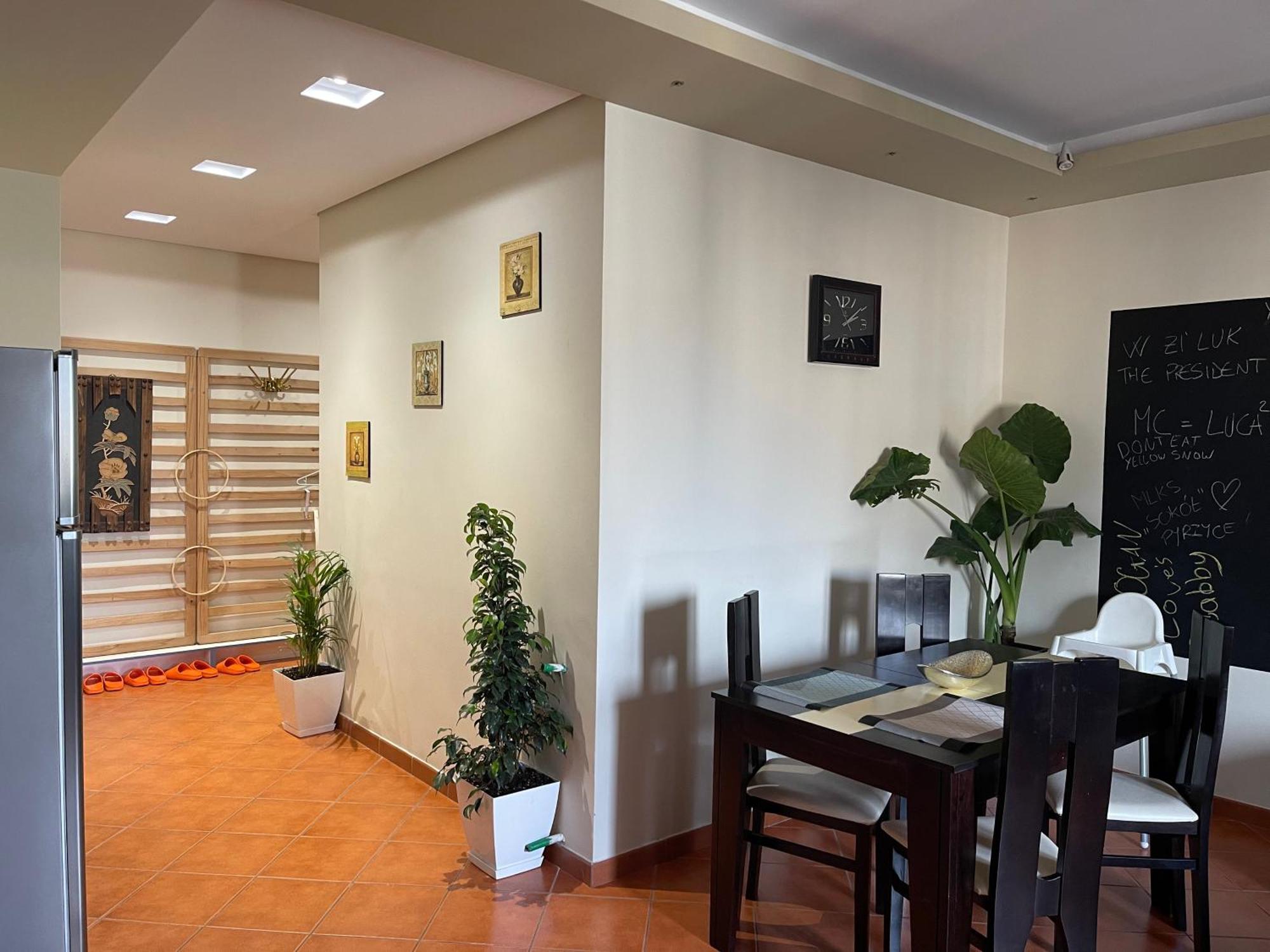 City Center Apartment Galeria Тирана Екстер'єр фото