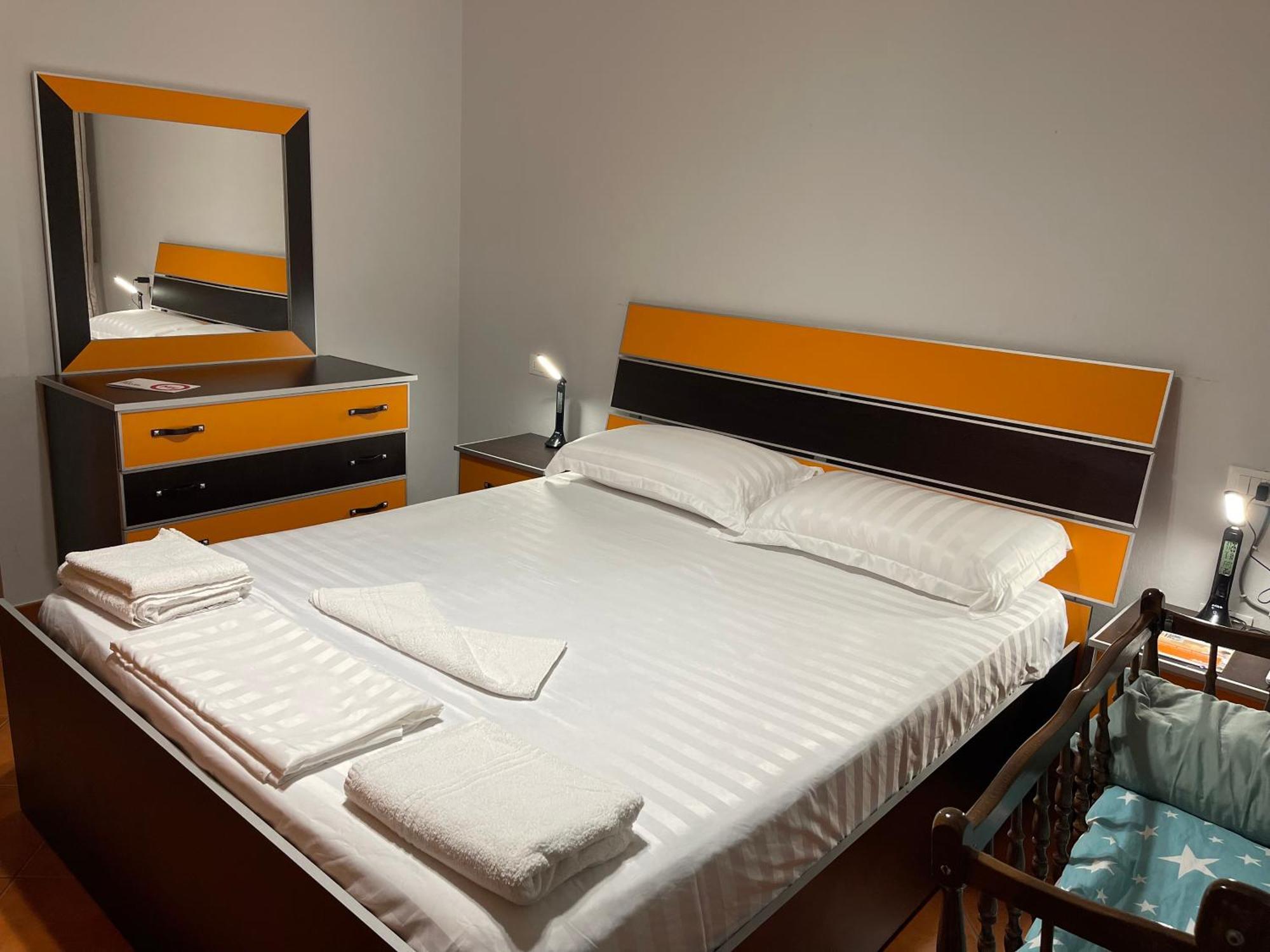 City Center Apartment Galeria Тирана Екстер'єр фото