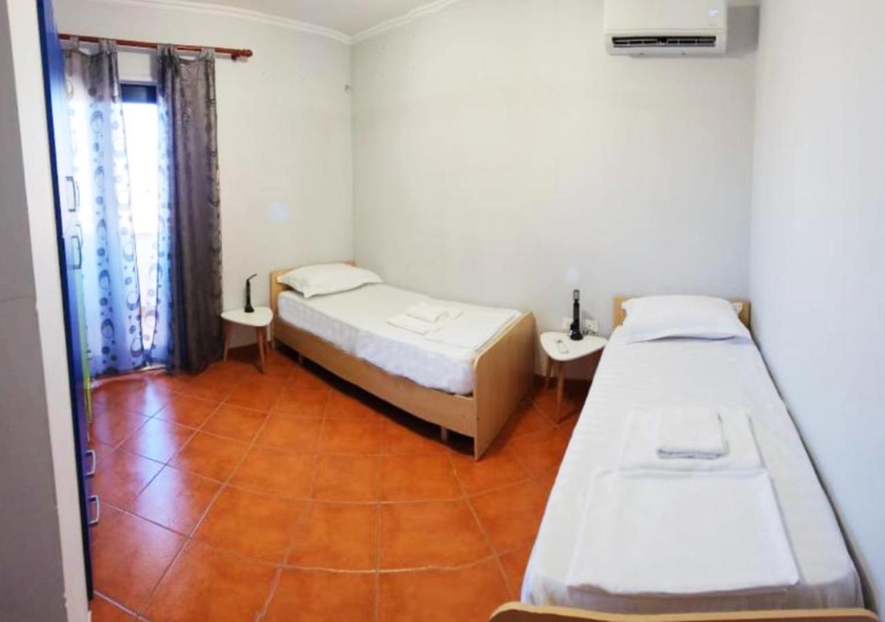 City Center Apartment Galeria Тирана Екстер'єр фото